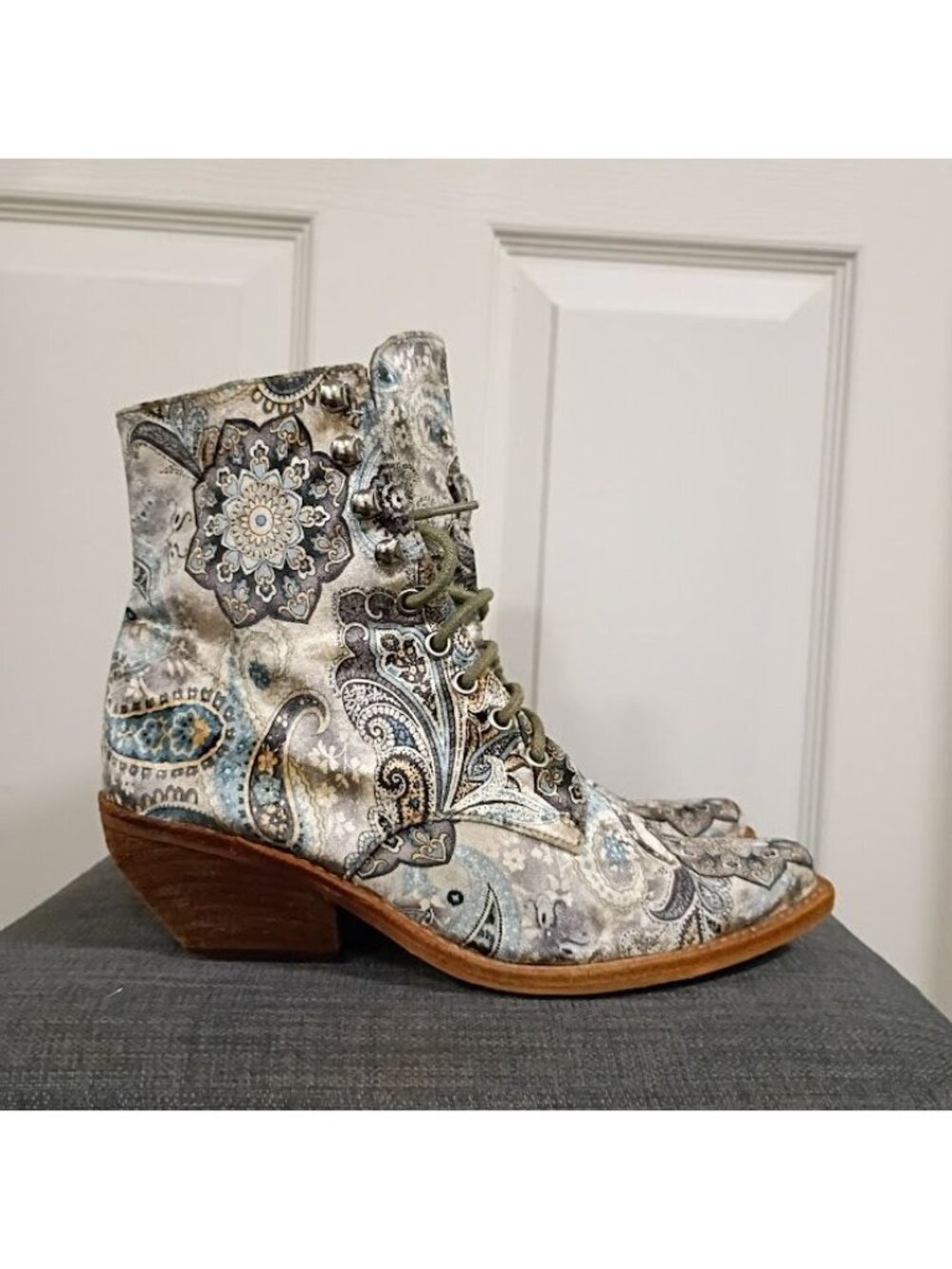 Elmcroft By Jeffrey Campbell Free People Paisley Lace-Up Ankle Boots 7M - Picture 5 of 9